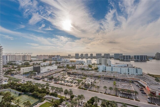 Building Photo - 18201 Collins Ave