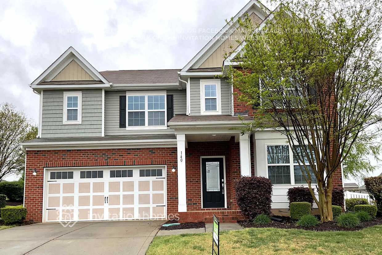 Foto principal - 140 Glastonbury Dr