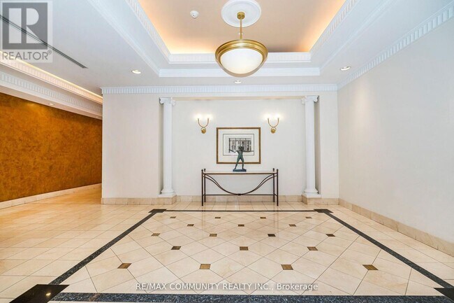 Photo du bâtiment - 980 Yonge St