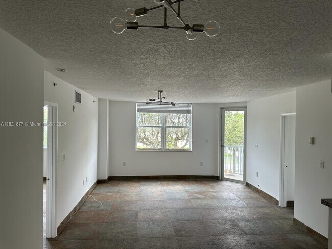 Foto del edificio - 1555 N Treasure Dr
