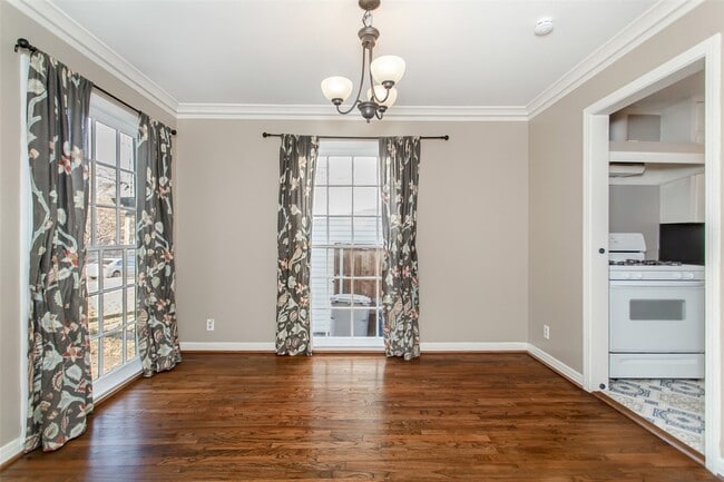 Foto del edificio - 8642 Daytonia Ave