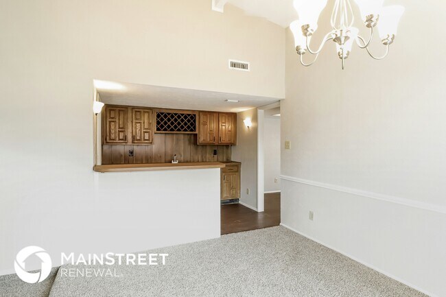 Building Photo - 7254 Cloverglen Dr