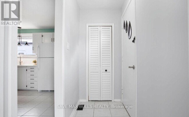 Photo du bâtiment - 768 Olive Ave