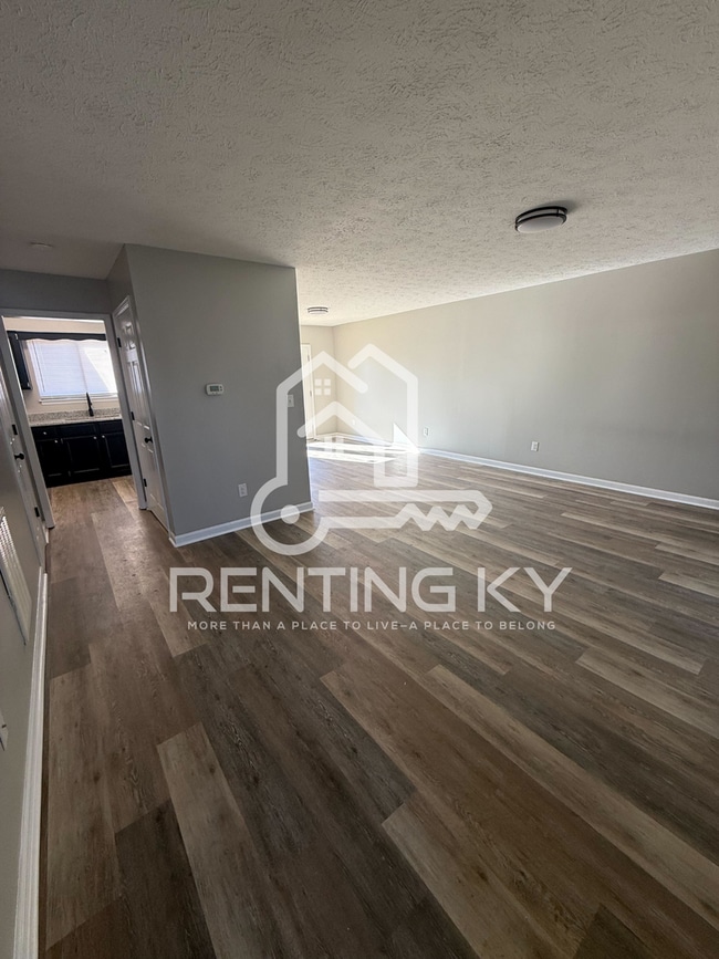 Building Photo - 124-126 Nave Pl