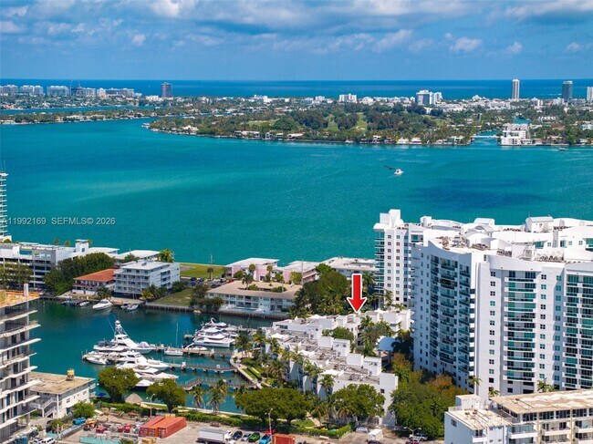 Foto del edificio - 7918 Harbor Island Dr