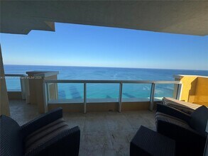 Building Photo - 17875 Collins Ave