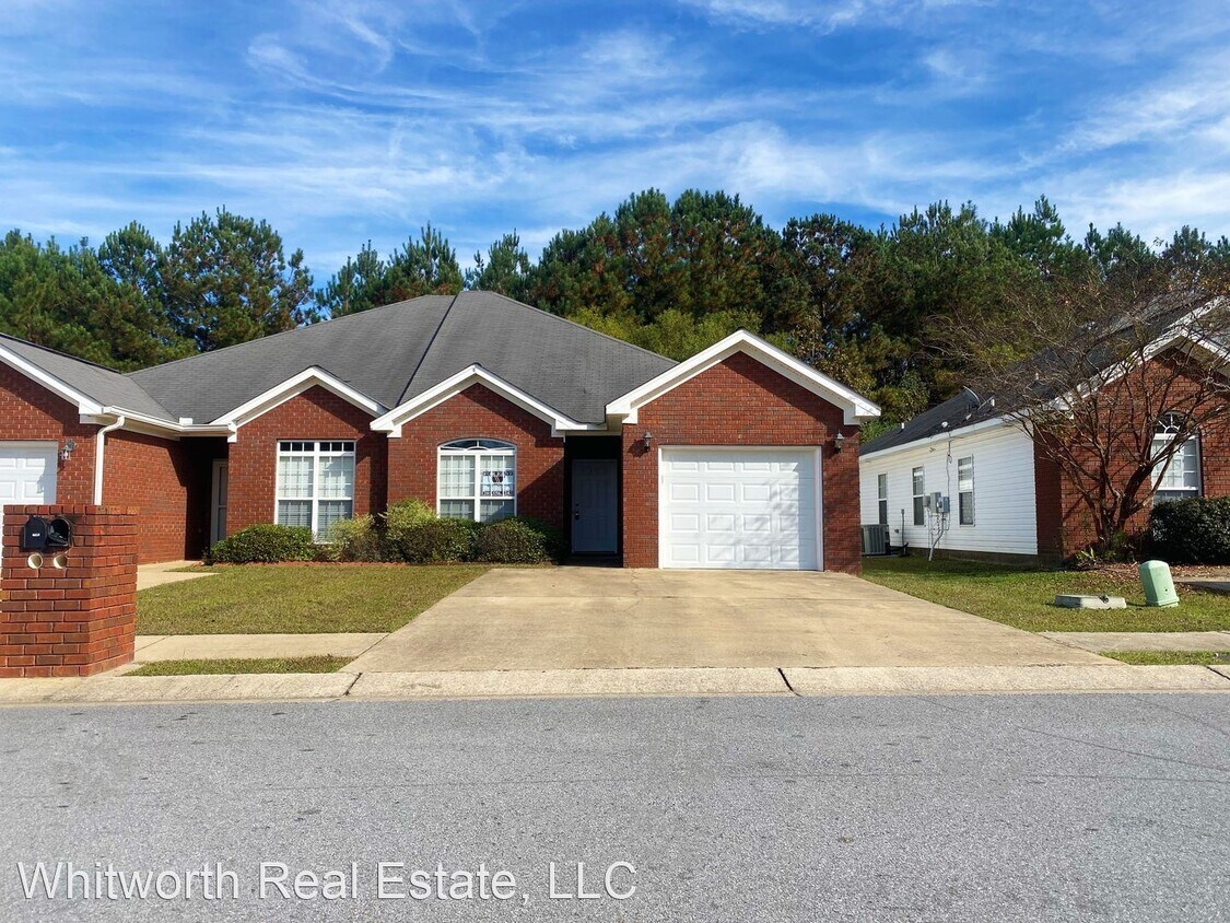 3 br, 2 bath House 6625 Covington Villas... House Rental in