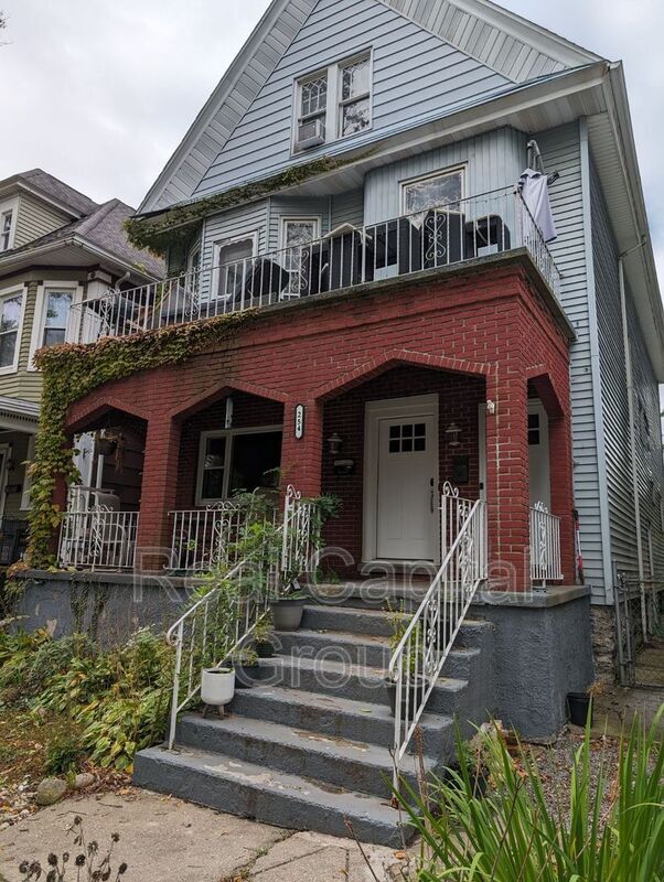 Building Photo - 254 Ashland Ave