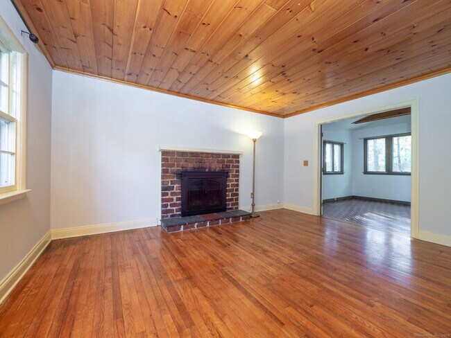 Foto del edificio - 27 Woodland Way