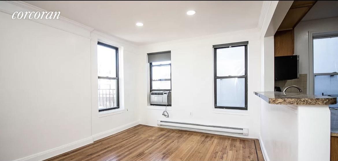 Primary Photo - 884 Bedford Ave