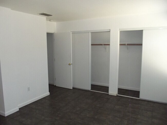 Foto del edificio - 3 br, 2 bath House - 3627 WEST RIVER DRIVE