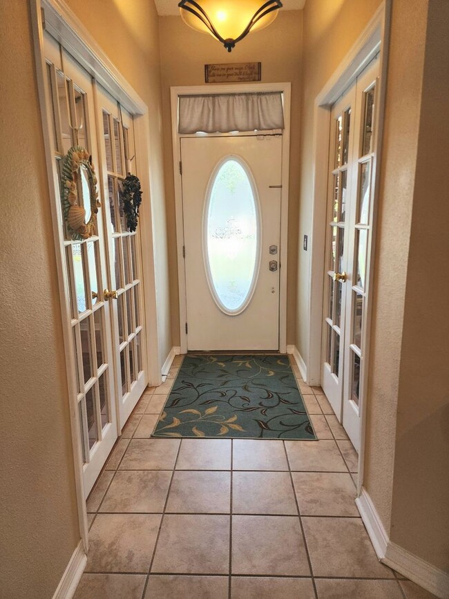 Building Photo - Breathtaking 4/3 Perdido Home, 2,700 sq ft...
