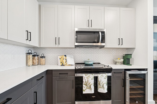 Modern kitchens with sleek finishes - The Rowley
