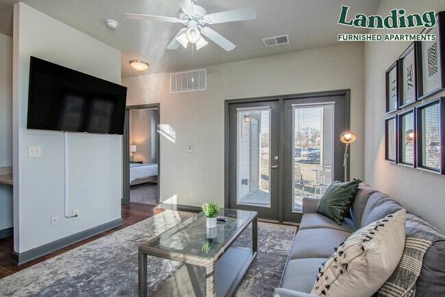 Foto del edificio - 4002 Raynor Pkwy