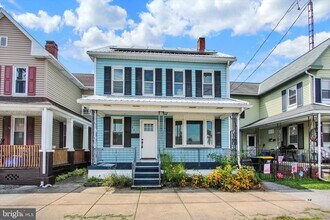 Building Photo - 531 Baltimore St