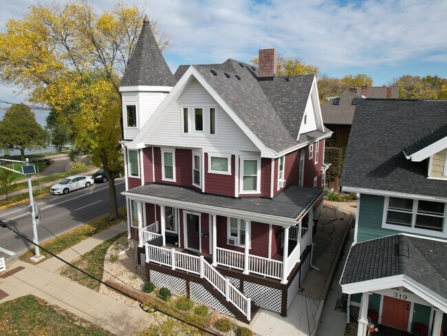 Foto del edificio - 601 E Gorham St