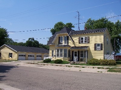 Primary Photo - 906 5th Pl