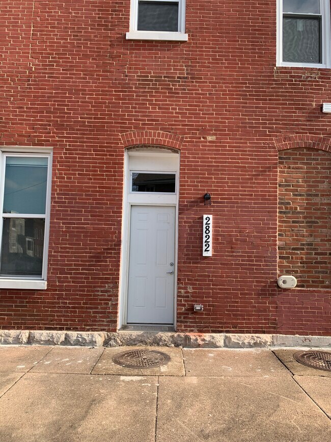 Building Photo - 2822 Osage St