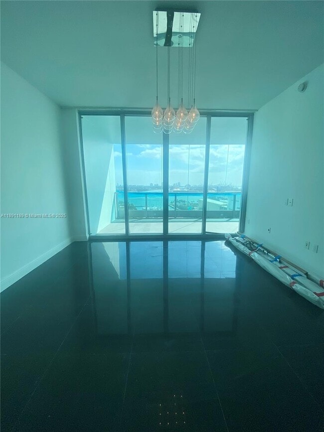 Building Photo - 900 Biscayne Blvd