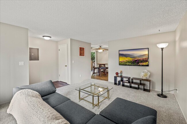 Foto del edificio - 15824 9th Ave SW
