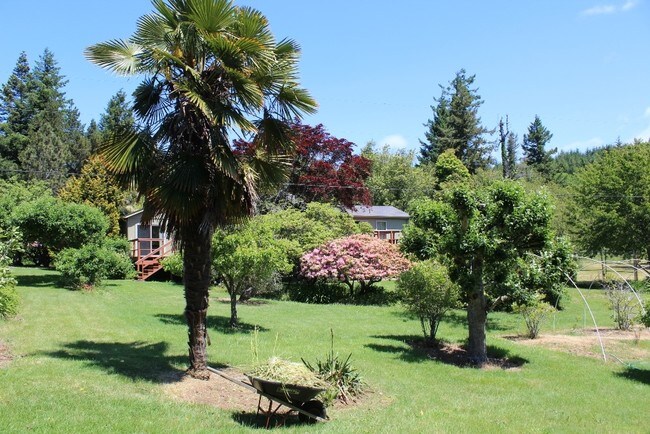 Building Photo - Endicott Gardens