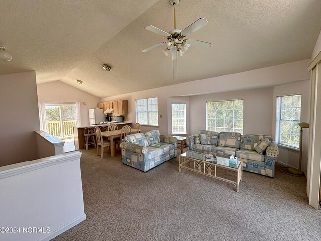 Foto del edificio - 101 Windward Dr