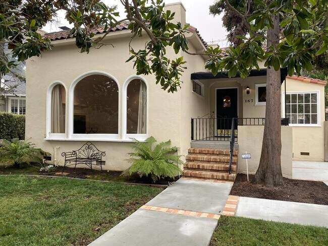 Building Photo - 167 Barroilhet Ave