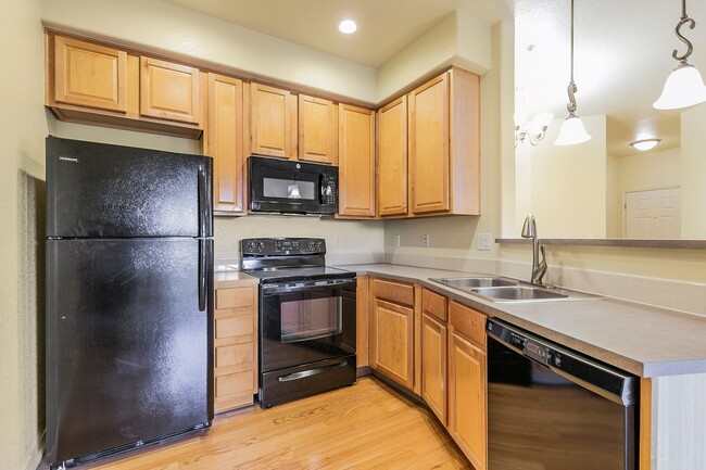 Foto del edificio - 5220 Boardwalk Dr