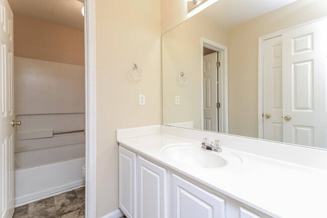 Foto del edificio - 5514 Black Maple Dr