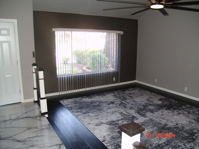 Foto del edificio - 931 E Morningstar Ln