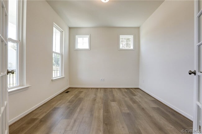Building Photo - 10205 Carsten Ln