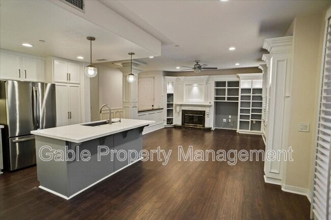 Foto del edificio - 27023 Fairway Ln