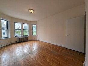 Building Photo - 1530 N Kedzie Ave