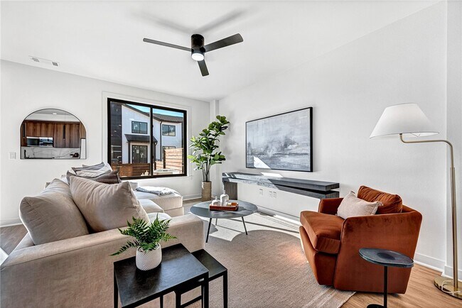 Foto del edificio - 1120 Emilia Ave