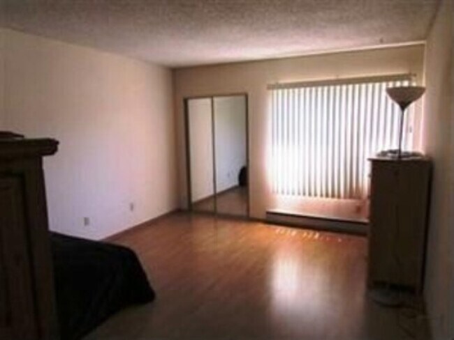 Foto del edificio - 8741 Lake Murray Blvd