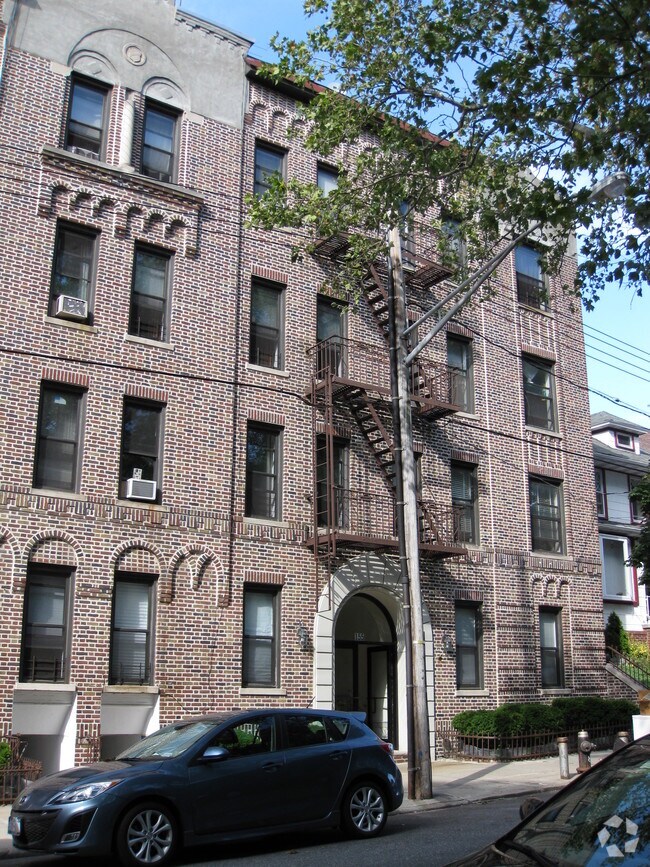Building Photo - 155 89th St