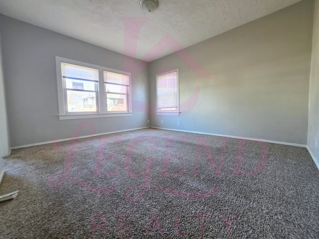 Building Photo - Move-In Ready 2BR Home in Ritenour School District!