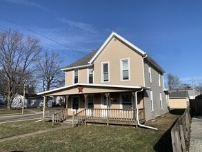 Building Photo - 226 N 21st St