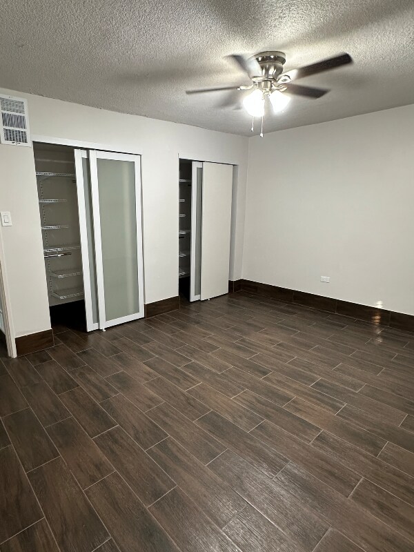 Foto del edificio - 1386 Court Ave