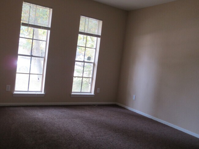 Building Photo - 23123 Berry Pine- Ask about our NO SECURIT...