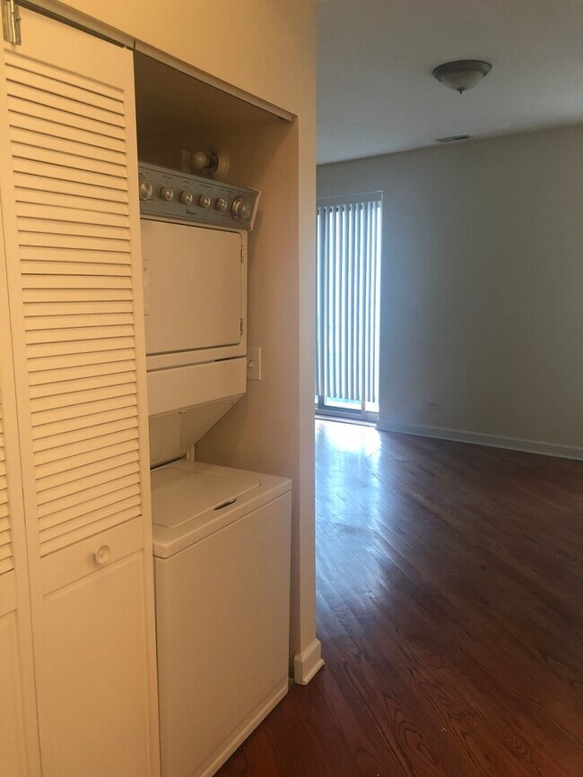 Foto del edificio - 1533 W Hollywood Ave