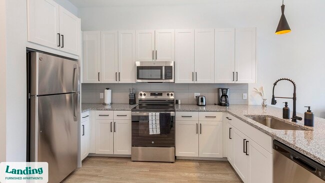 Building Photo - 650 E Sycamore St