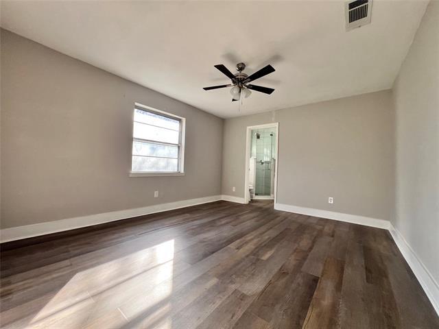 Foto del edificio - 6016 Hillcrest Dr