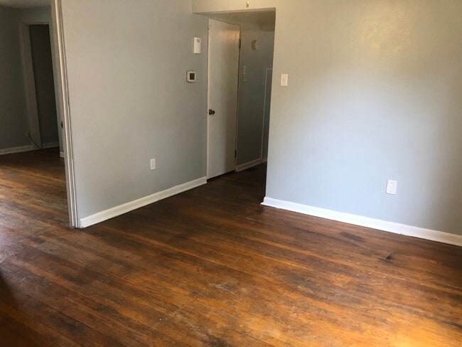 Dining Room - 102 Shumate Ave