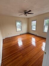 Building Photo - 6 College Ave Building Photo - 6 College Ave