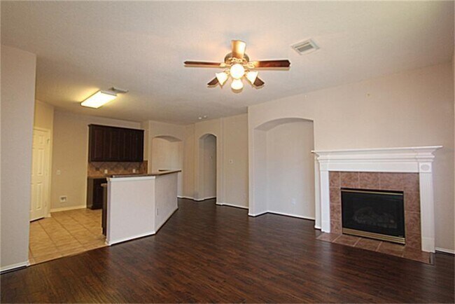 Foto del edificio - 21610 Shallow Glen Ln