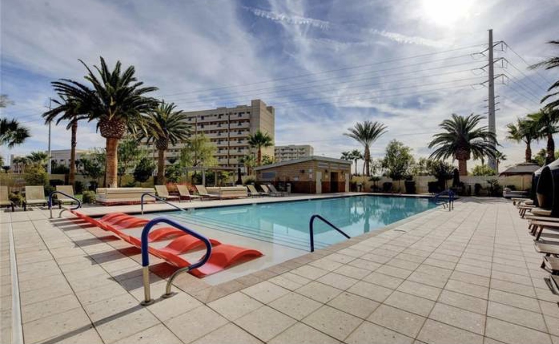 Foto principal - 8255 Las Vegas Blvd S