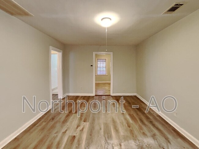 Foto del edificio - 2903 Blount St
