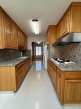 Building Photo - 7790 Robindell Way
