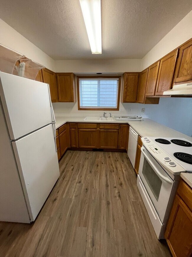 Foto del edificio - 16950 SW Steele Way ~ Stylishly Refreshed ...